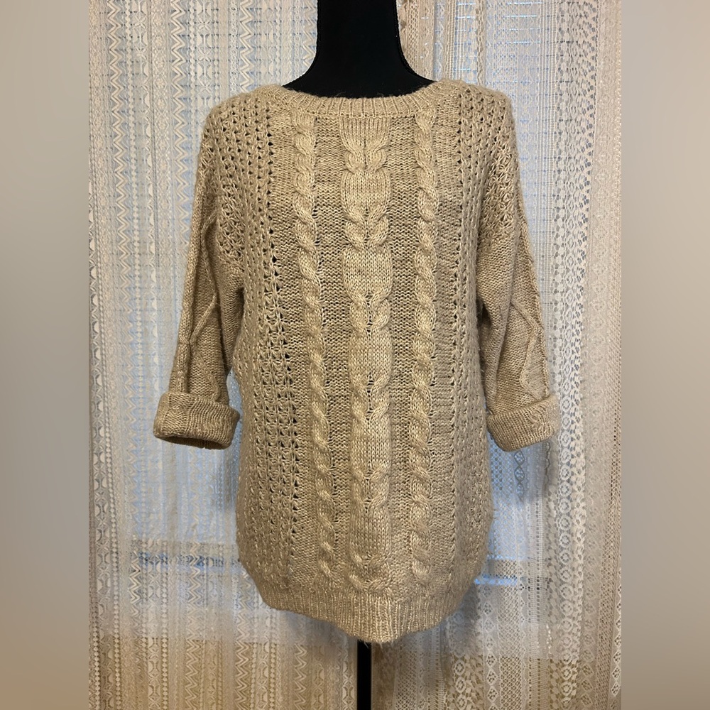 Cozy Cable Knit Sweater - Cream